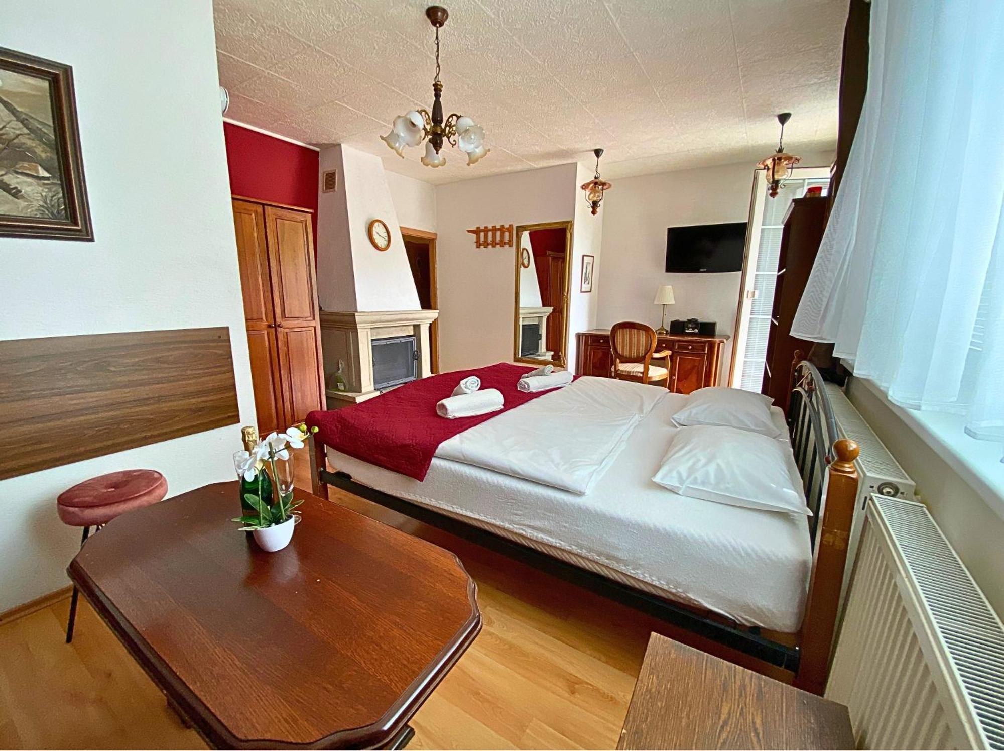 Spa & Pool Apartments Prestige Villa Ivica Marianka エクステリア 写真